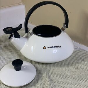 Le Creuset White Tea Kettle with Black Handle